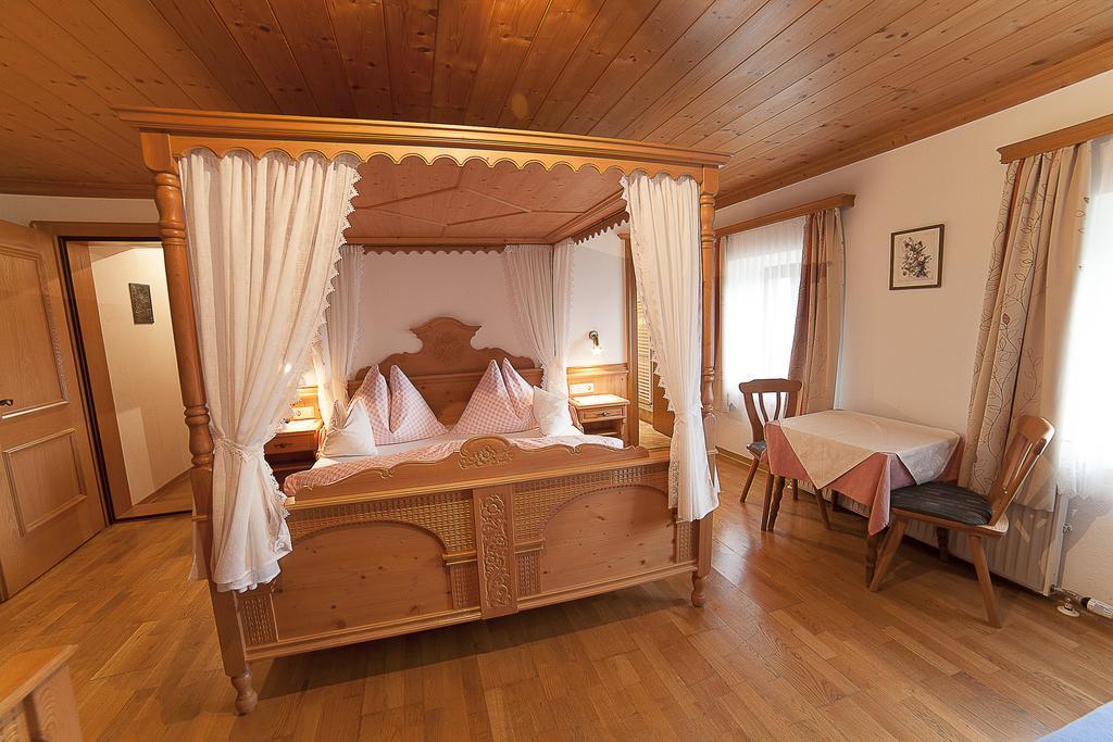 Bauernhofurlaub Sinnhubgut อัลเทนมาร์คท์ อิม พองเงา ห้อง รูปภาพ